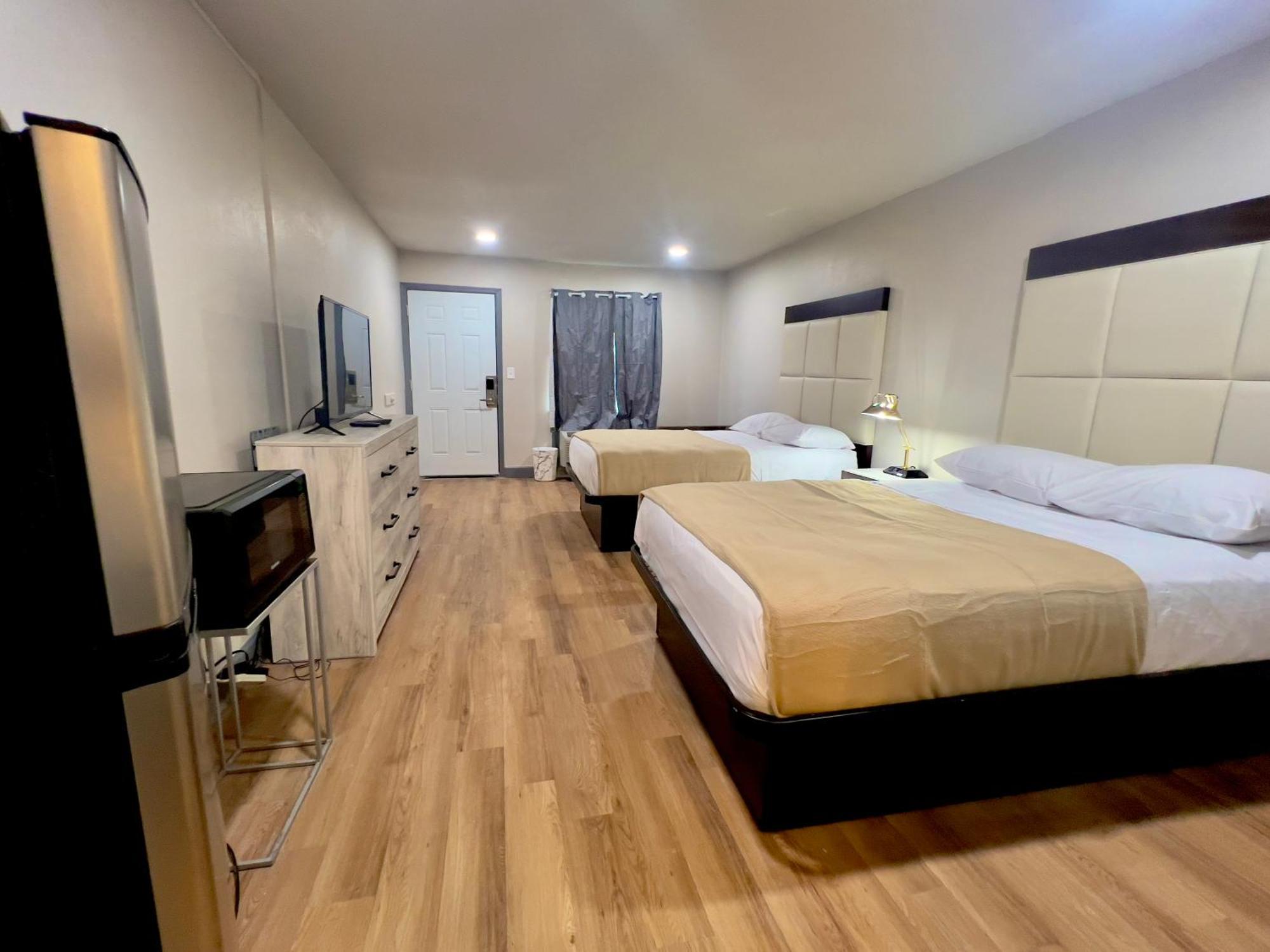 Economy Inn And Suites Tulsa Ngoại thất bức ảnh
